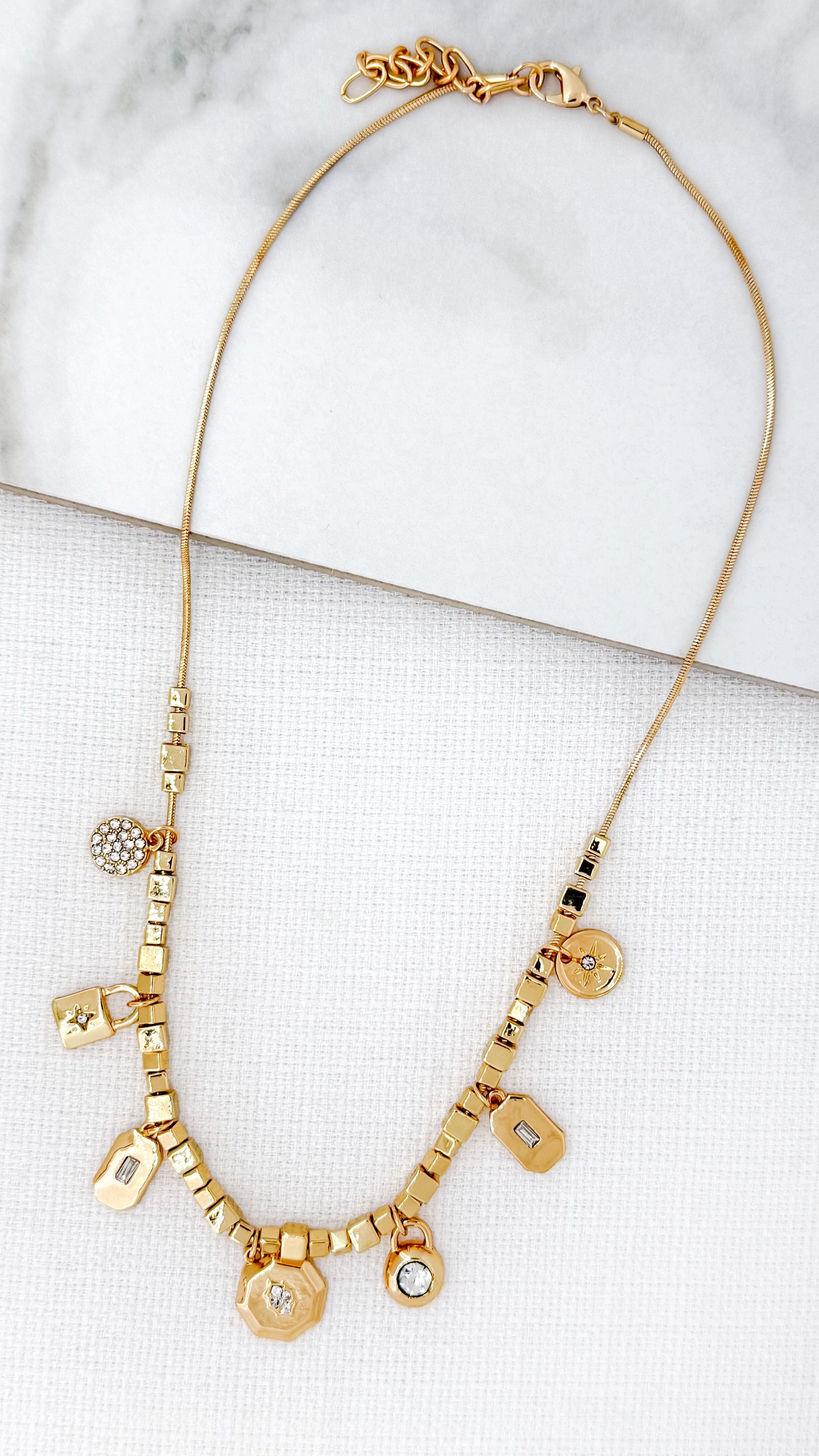 Short Necklace - Gold