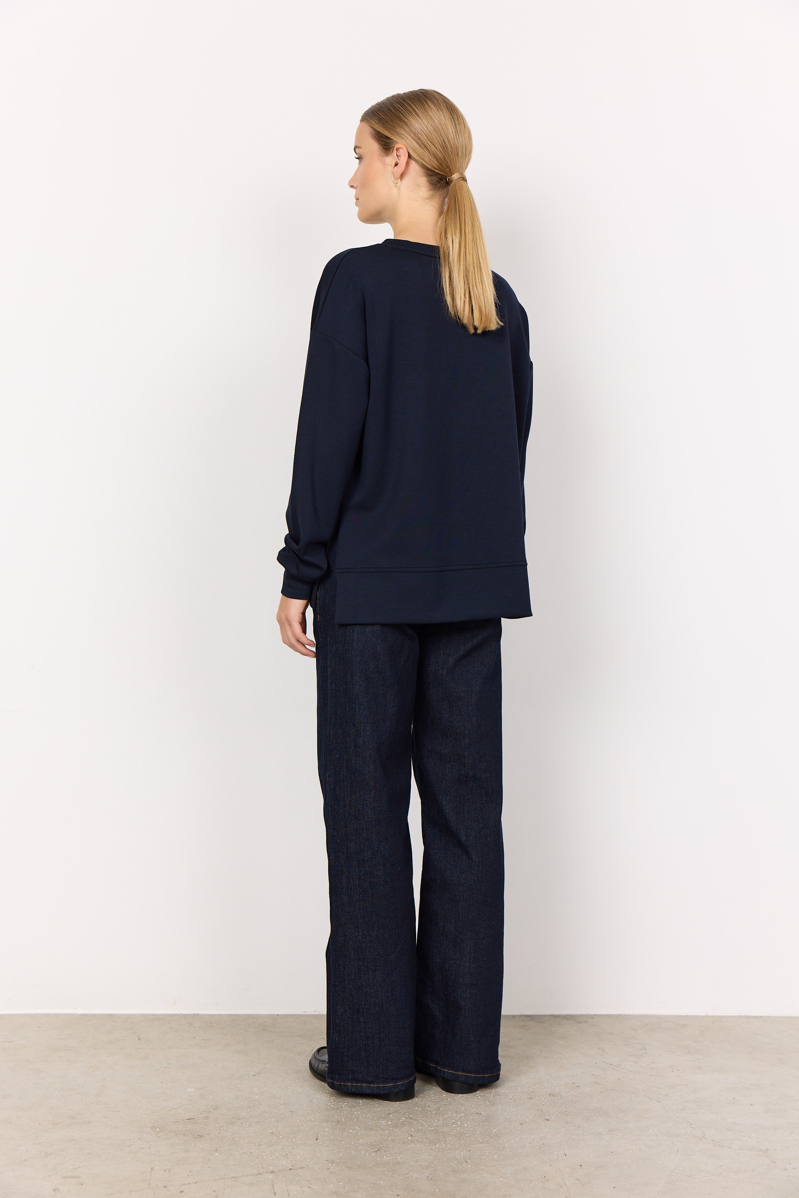 Banu Sweatshirt - Navy